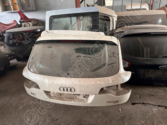 AUDİ Q7 ARKA BAGAJ KAPAĞI MG OTO