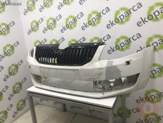 SKODA OCTAVİA 2013 2017 ÖN TAMPON (FAR YIKAMALI) 5E0807217A