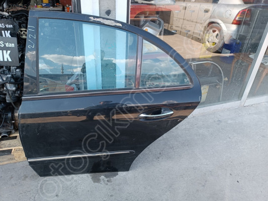 Mercedes W211 E200 kedi göz sol arka kapı dolu
