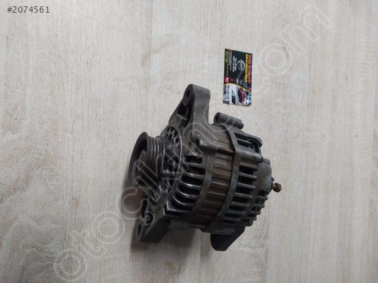 Nissan Sunny Hatasız Orjinal Şarj Dinamosu (90-93) ÇIKMA