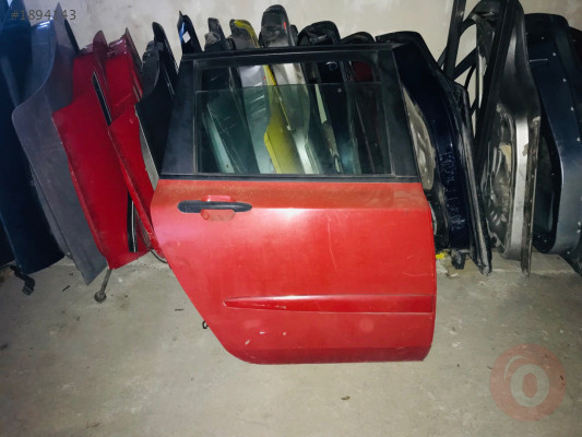 Stilo Sağ Arka Kapı Hatasız Orijinal Çıkma