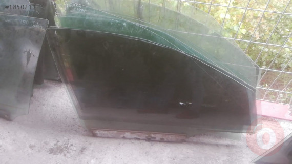 OPEL ASTRA H SAĞ ÖN KAPI CAMI