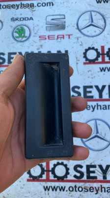 3V0827566 skoda octavia superb 2013-21 bagaj açma düğmesi