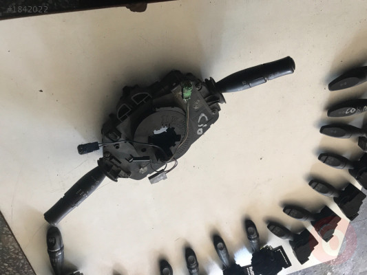 RENAULT CLIO FAR SINYAL KOLU