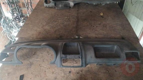 Clio 2 torpido üstü çıkma