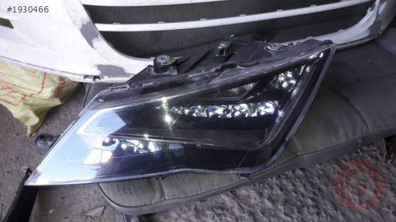 SEAT LEON ÇIKMA SAĞ FAR