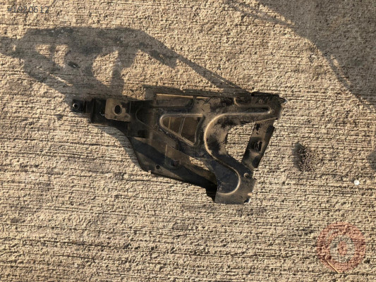 BMW F10 ÖN TAMPON BRAKETİ SAĞ 084994060102