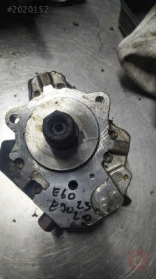 bmw e60 e90 çıkma 2.0-2.5 mazot pompası