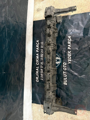 2010-2016 VOLKSWAGEN POLO ÖN TAMPON DEMİRİ ÇIKMA