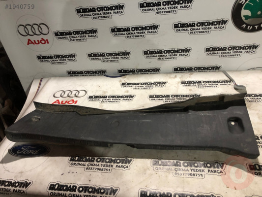 58387-2220 Toyota corolla 2018. Model plastik