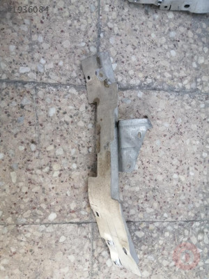 BMW X5 F15 FAR MONTAJ BRAKETİ SOL 729449108
