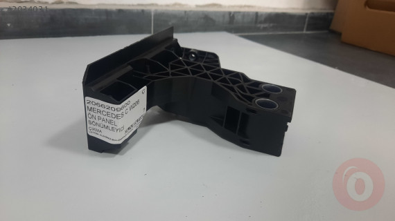 MERCEDES C W206 ÖN PANEL SÖNÜMLEYİCİ SAĞ 2066209600 Ç