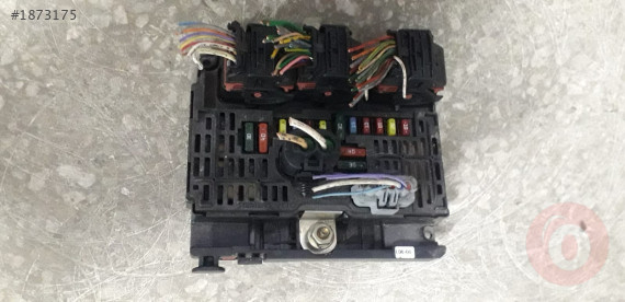 CİTROEN  C4  PİCASSO   ÇIKMA   SİGORTA  TABLASI
