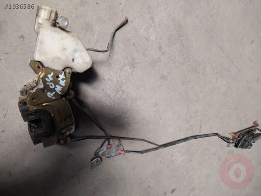Nissan Maxıma Sağ Ön Kapı Kilidi 95-00 ÇIKMA