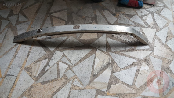 MERCEDES W204 C180 ÇIKMA ÖN TAMPON DEMİRİ ORJİNAL