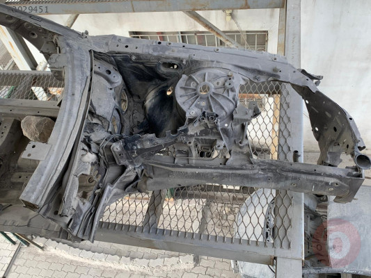 BMW E60 SOL ÖN ÇEYREK ŞASE