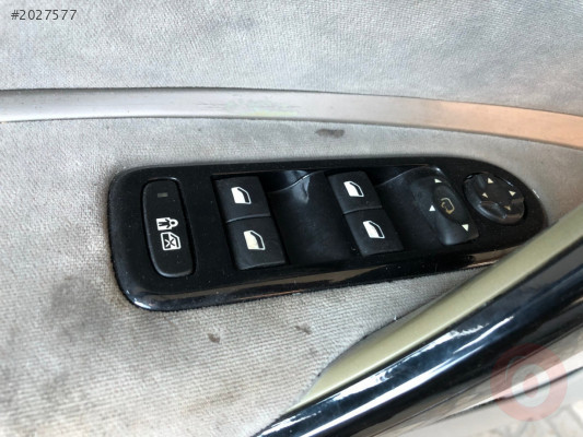 PEUGEOT 3008 ÇİKMA ORİJİNAL CAM DÜĞMESİ