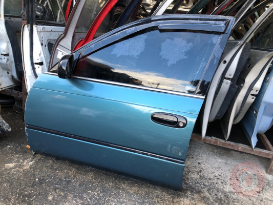 TOYOTA COROLLA AE101 SOL ÖN KAPI