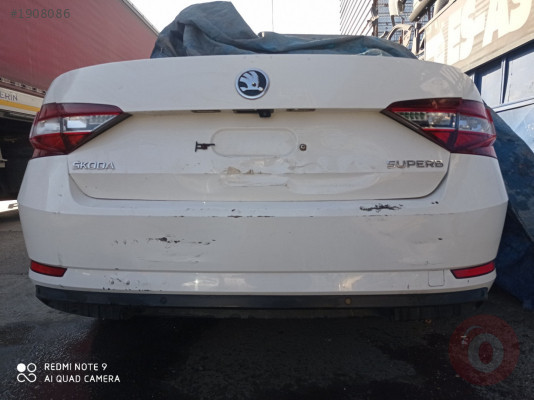 Skoda Super B Arka Tampon Dolu 2015-2020
