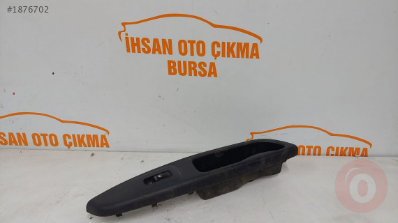 Hyundai Accent 2006-2010 827201E010 sağ ön cam düğme çerçeve