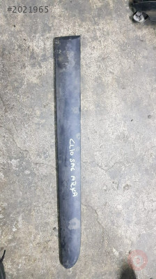 Renault clio 2 sağ arka kapı bandı (OEM:77 00 410 281) çıkma