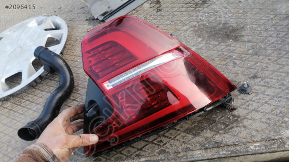 VOLVO S60 SAĞ STOP 2019-2022