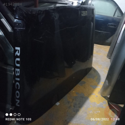 Jeep rubicon motor kabutu