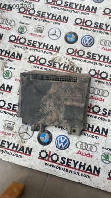 5WA907318 vw golf 8 hibrit gerilim konvertörü üst kapağı
