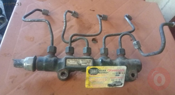 peugeot 207 çıkma 1.4 hdi rail basınç borusu