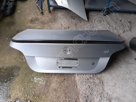 BMW E60 BAGAJ KAPAĞI ORJİNAL HATASIZ OTO FEDAİ
