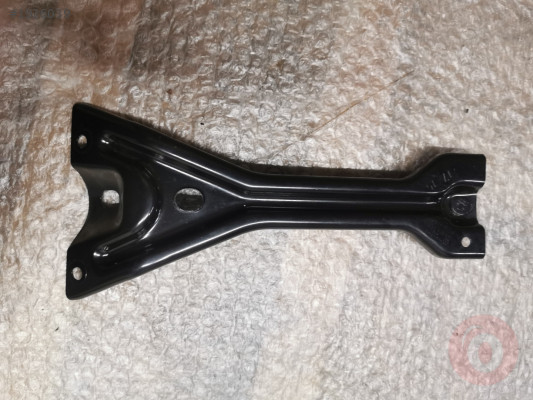 2K5805567 ÖN PANEL TAŞIYICISI ÖN ORTA CADDY 2016>>2020 FARKL