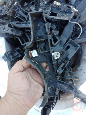 Chevrolet Captiva sol ön tampon tutucu braketi