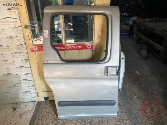 PEUGEOT PARTNER SAĞ SÜRGÜLÜ KAPI DÖŞEMESİ 98-08