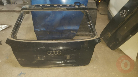 audi A3 HB  bagaj kapağı