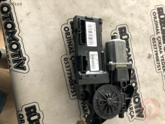 807312028R Renault fluence sol ön cam motoru
