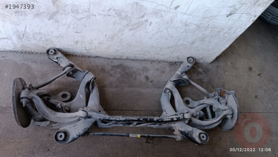 8k0511305k Audi Q5 arka travers