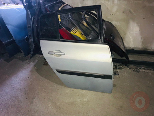 Megane 2 Sağ Arka Kapı Hatchback Hatasız Boyasız Orijnal