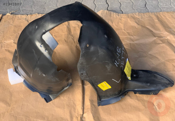 VW JETTA 14-18 ÖN ÇAMURLUK DAVLUMBAZI SOL 5C6805911N