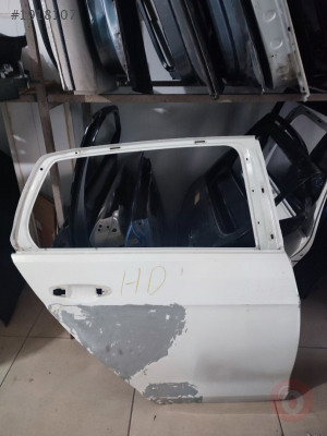 Volkswagen Golf 7 sağ arka kapı orjinal çıkma parça