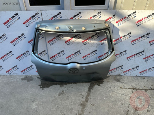 Toyota Auris arka bagaj Kapagı çıkma