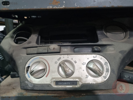 1993-1997 TOYOTA CORONA ÇIKMA HAVALANDIRMA IZGARASI