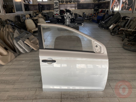 Hyundai İ20 Boyasız Orjinal Sağ Ön Kapı