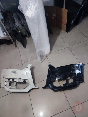 Audi q3 ön tampon orjinal çıkma parça