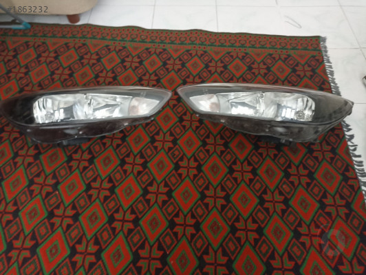 Ford focus titanyum sağ sol far takımı sıfır hiç kullanılmam