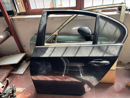 Bmw e60 sol arka kapı ORJİNAL ÇIKMA GARANTİLİ