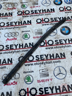volkswagen caddy kaput ön lastiği
