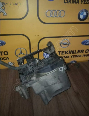FORD FOCUS C-MAX MAZOT FİLTRE - YUVASI