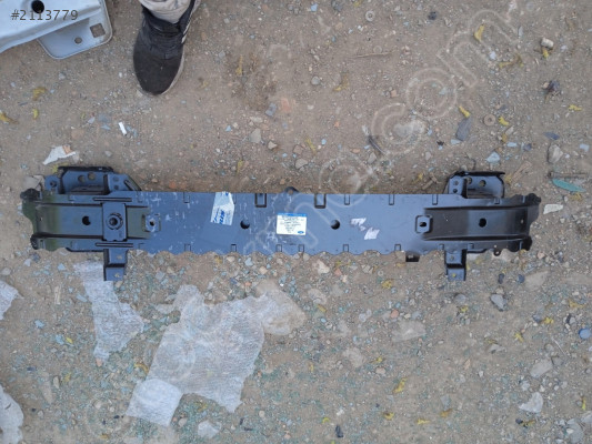 Ford Fiesta ön tampon demiri