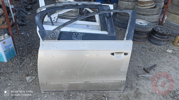 B6 Passat sol ön kapı hasarsız