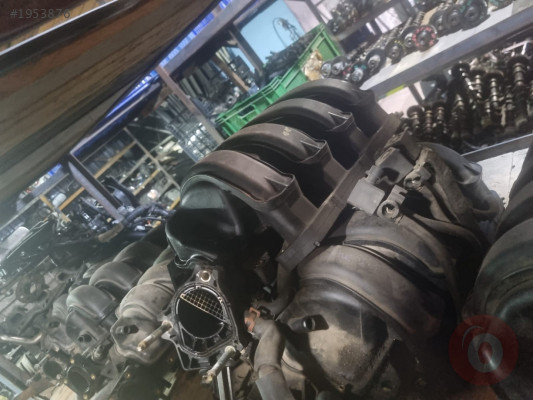 1988-1992 TOYOTA COROLLA AE92 1,6 ÇIKMA TEMİZ EMME MANİFOLDU